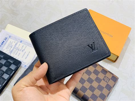 ví nam louis vuitton.